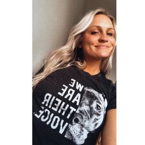 Meet your Posher, Hannah